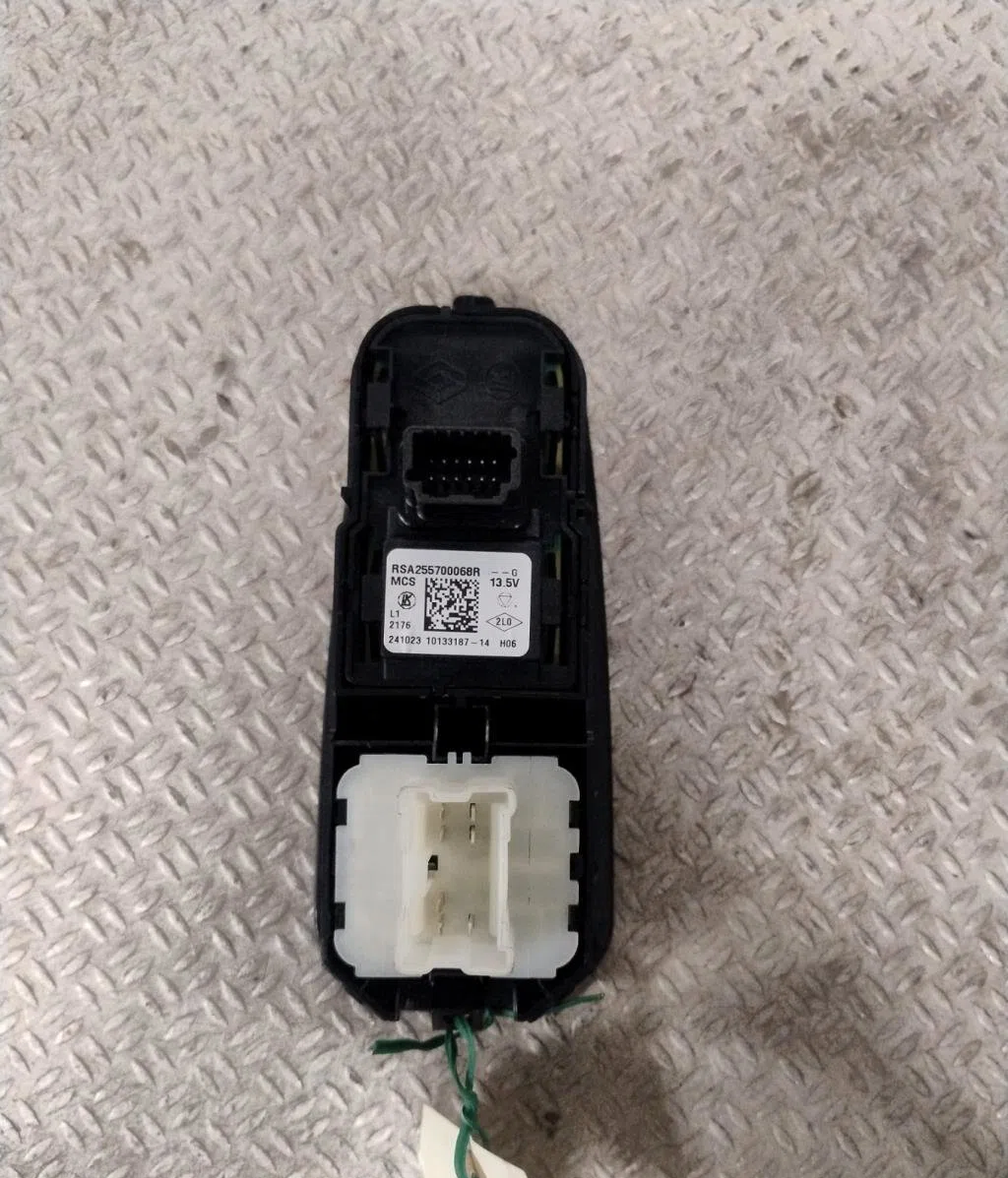 Commande lève-glace porte avant gauche RENAULT TRAFIC 3 MOYEN  TRAFIC 3 MOYEN PHASE 2 occasion