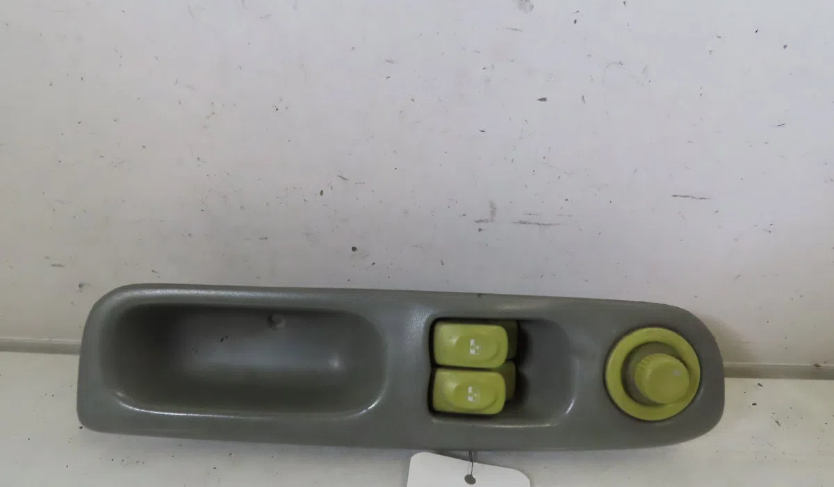 Commande lève-glace porte avant gauche RENAULT TWINGO 1999 occasion