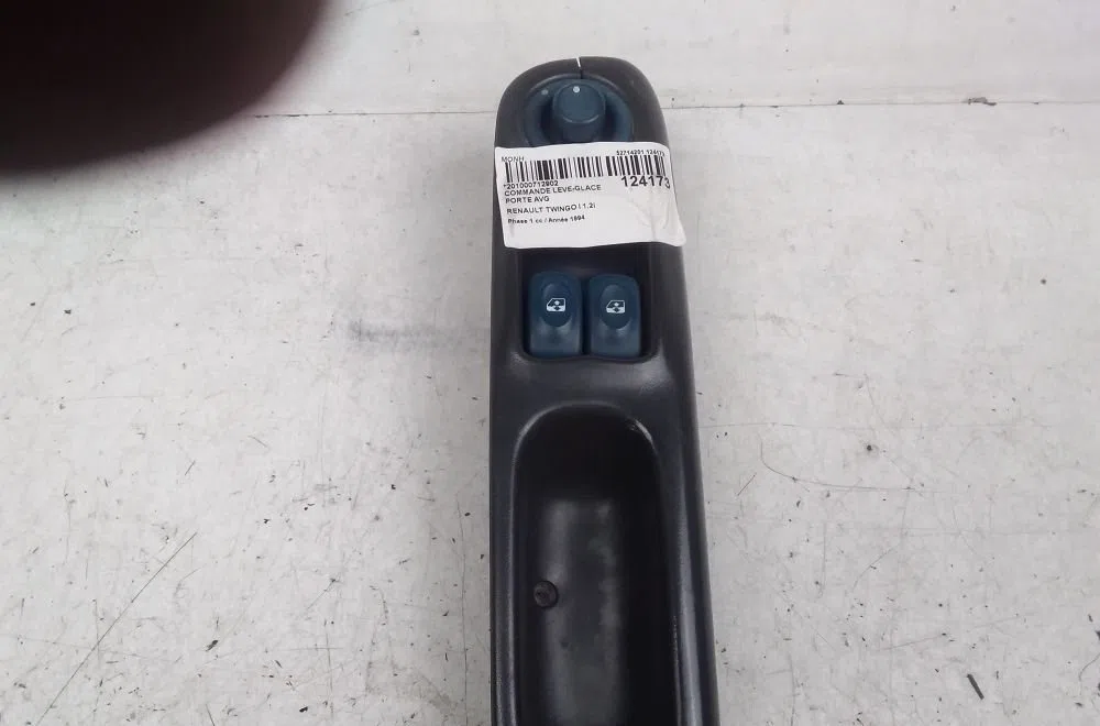 Commande lève-glace porte avant gauche RENAULT TWINGO I 1994 occasion
