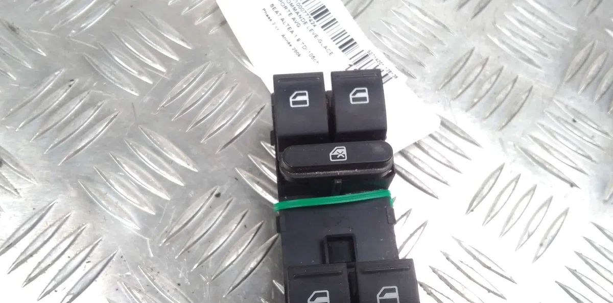 Commande lève-glace porte avant gauche Seat ALTEA (5P1) 1.9 tdi (2004) 5 portes occasion