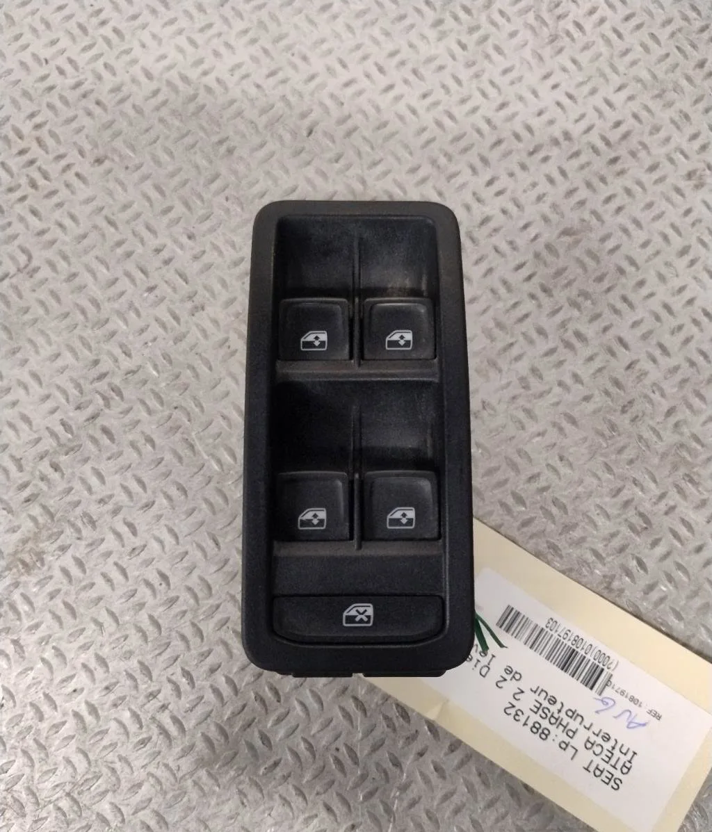 Commande lève-glace porte avant gauche Seat ATECA (KH7, KHP) 2.0 tdi (2016) occasion