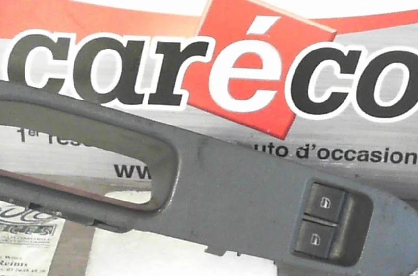 Commande lève-glace porte avant gauche Seat IBIZA III (6L1) 1.9 tdi (2002-2009) 5 portes occasion