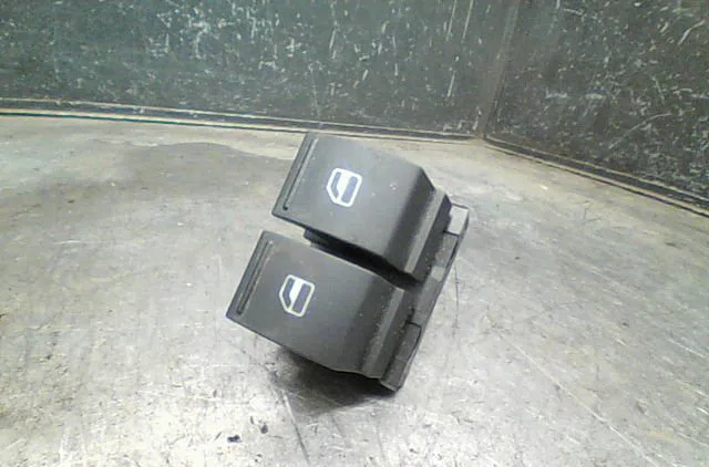 Commande lève-glace porte avant gauche Seat IBIZA IV (6J5, 6P1) 1.2 (2009-2011) occasion