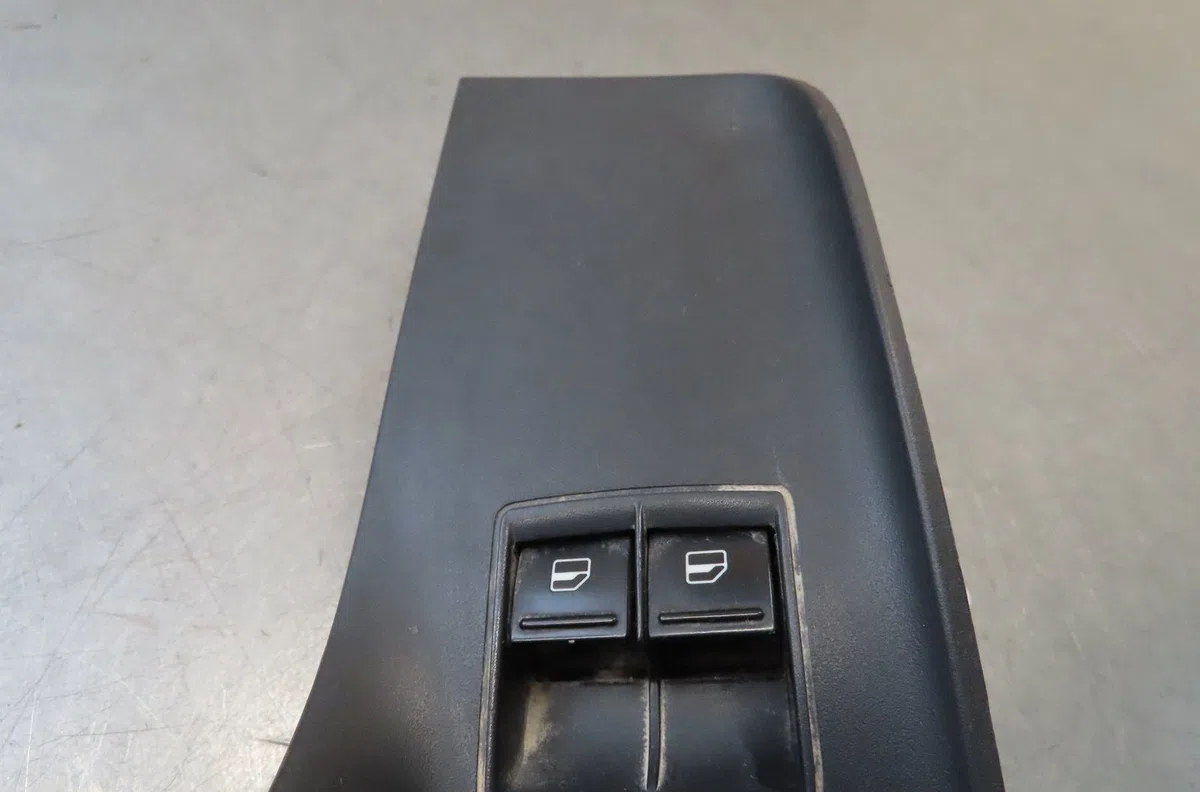 Commande lève-glace porte avant gauche SEAT IBIZA occasion