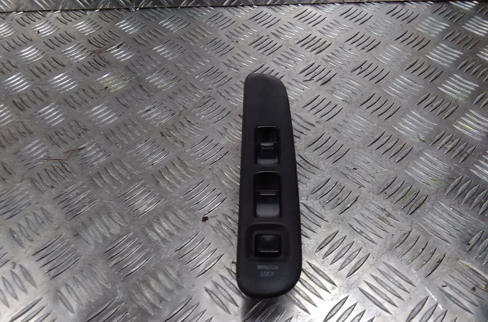 Commande lève-glace porte avant gauche Suzuki SWIFT II 3-5 portes (EA, MA) 1.0 i (sf310, aa44) (1995-2005) occasion