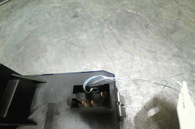 Commande lève-glace porte avant gauche SUZUKI VITARA 2001 occasion