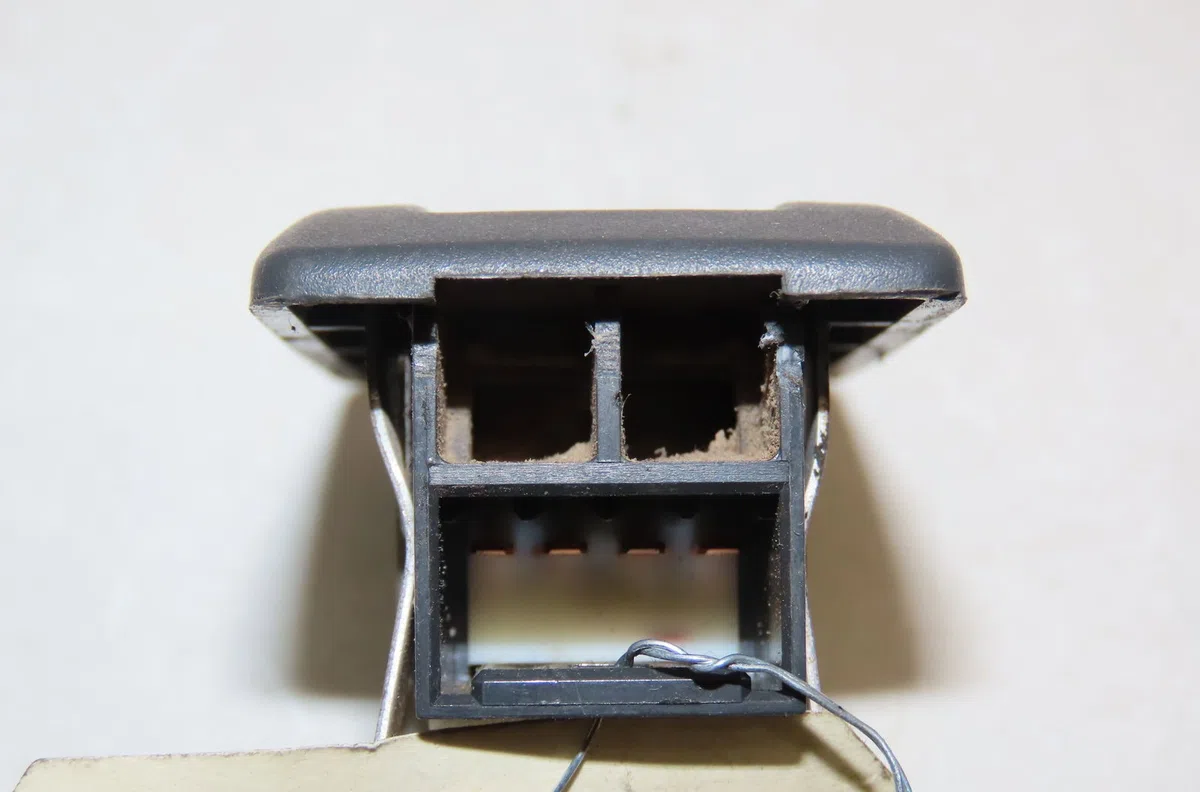 Commande lève-glace porte avant gauche Toyota HIACE IV Camionnette (__H1_, __H2_) 2.5 d-4d (klh12, klh22) (2001-2006) oc