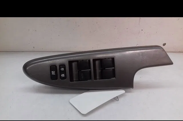 Commande lève-glace porte avant gauche Toyota URBAN CRUISER (_P1_) 1.4 d-4d 4wd (nlp115_) (2009-2014) occasion