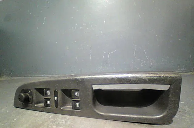 Commande lève-glace porte avant gauche Volkswagen GOLF V (1K1) 2.0 tdi 16v 4motion (2004-2008) occasion