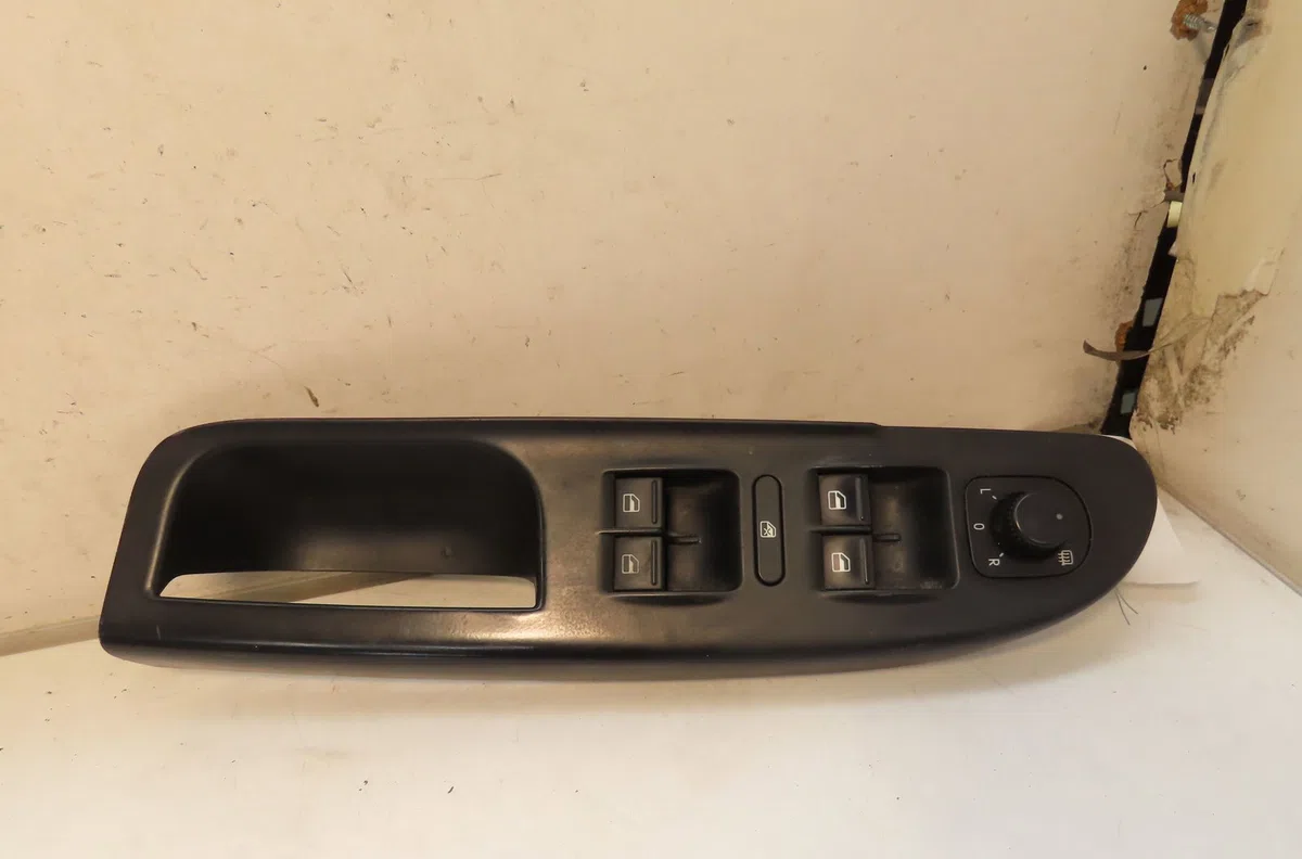 Commande lève-glace porte avant gauche Volkswagen PASSAT B6 (3C2) 2.0 tdi (2005-2009) occasion