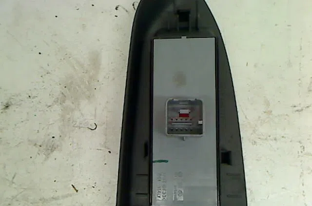 Commande lève-glace porte avant gauche Volkswagen TOURAN (1T1, 1T2) 1.9 tdi (2003-2004) 5 portes occasion