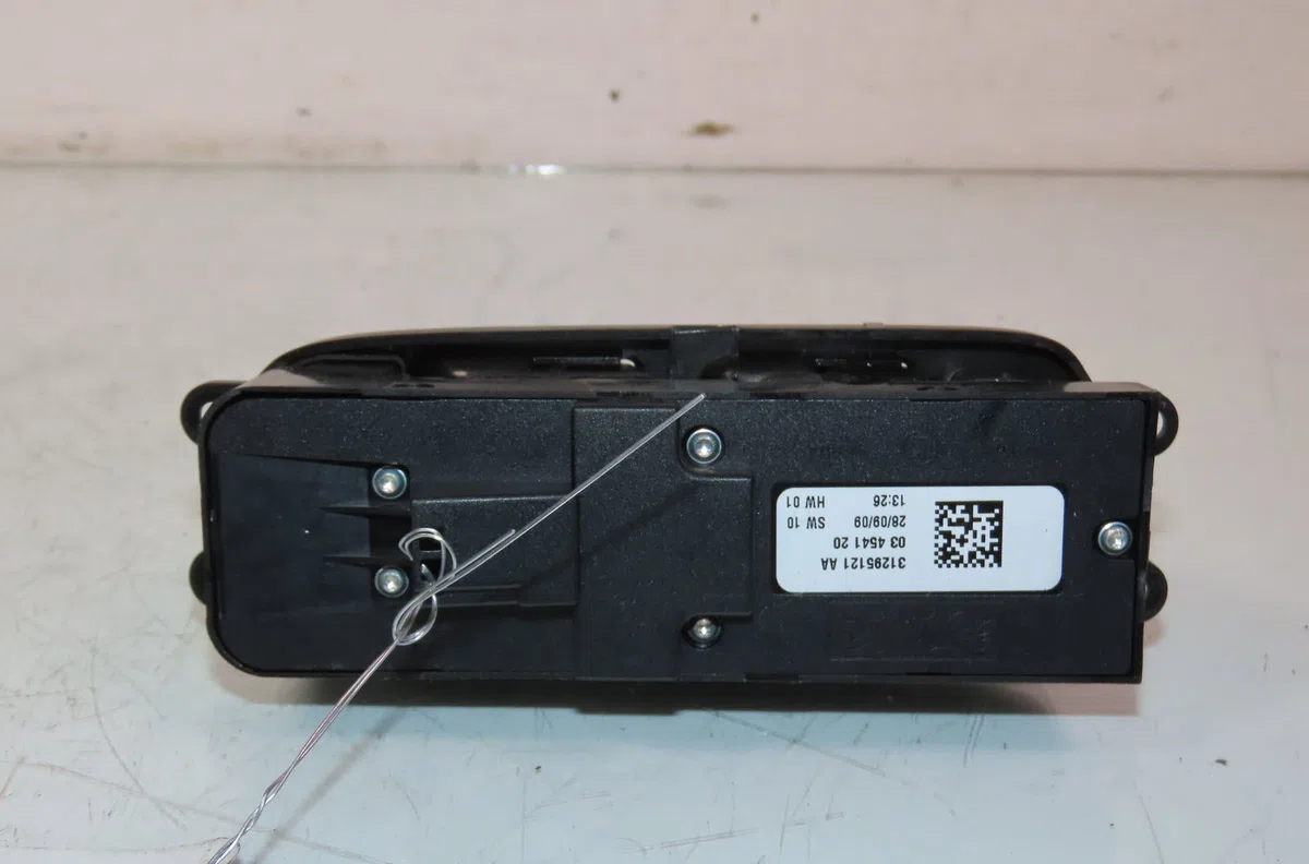 Commande lève-glace porte avant gauche Volvo S40 II (544) 1.6 d (2005-2012) occasion