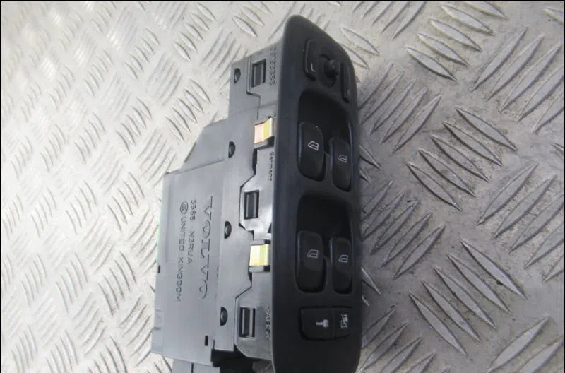 Commande lève-glace porte avant gauche Volvo V70 II (285) D5 (2005-2008) occasion