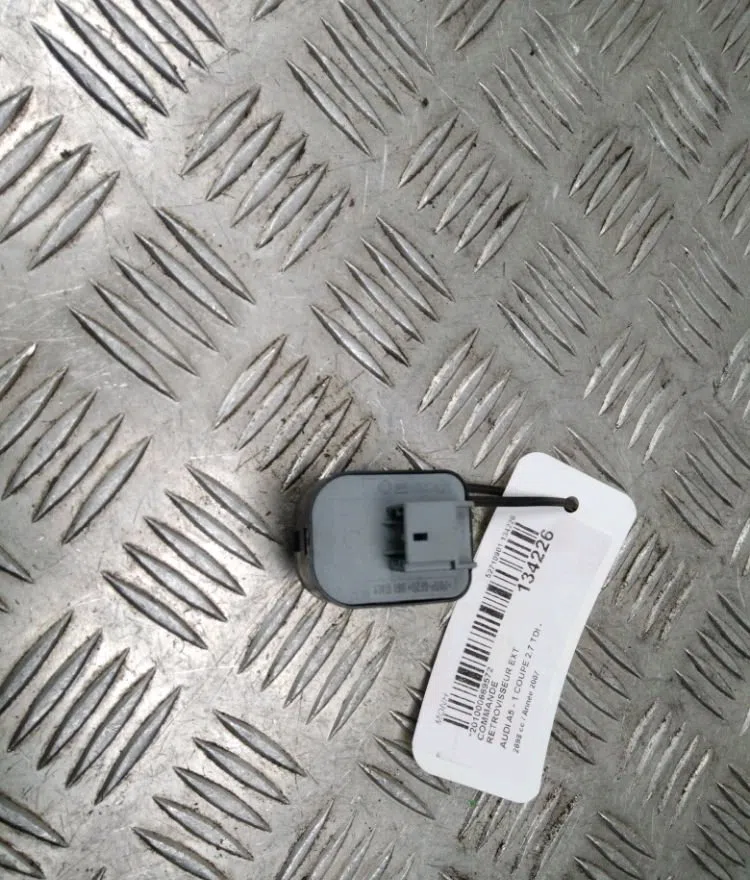 Commande rétroviseurs extérieures électriques Audi A5 (8T3) 2.7 tdi (2007-2012) occasion
