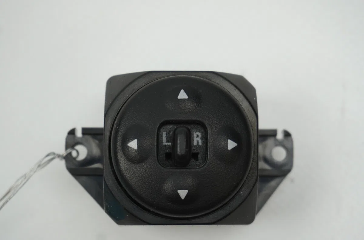 Commande rétroviseurs extérieures électriques Hyundai PONY I (X-3) 1.3 i 12v (1994-2000) occasion