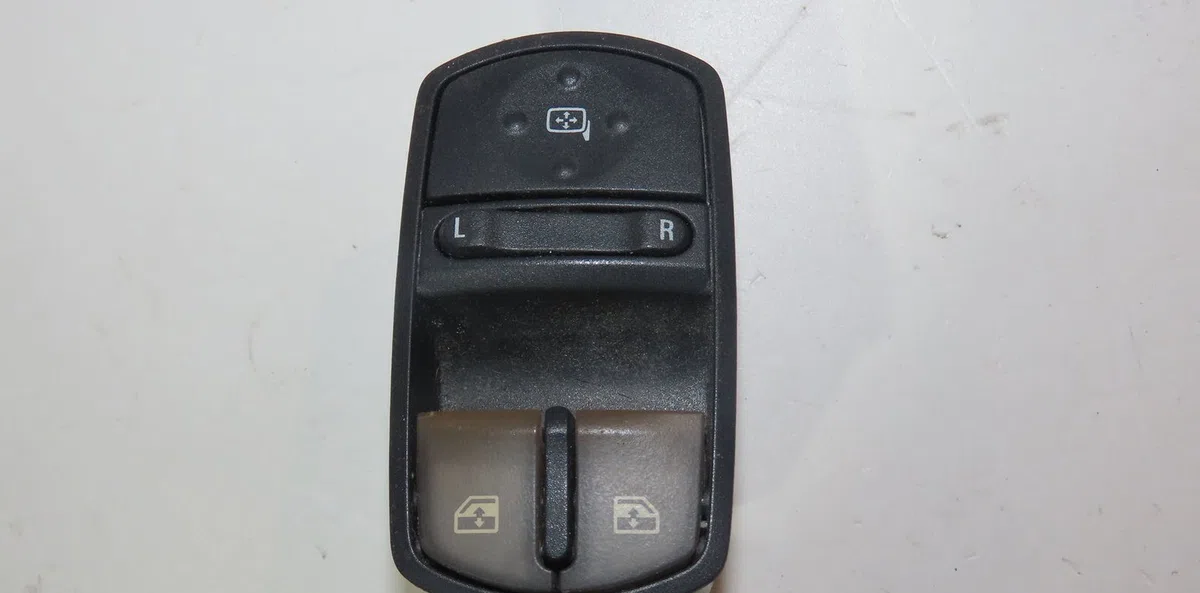 Commande rétroviseurs extérieures électriques Opel CORSA D (S07) 1.3 cdti (l08, l68) (2006-2014) 3 portes occasion