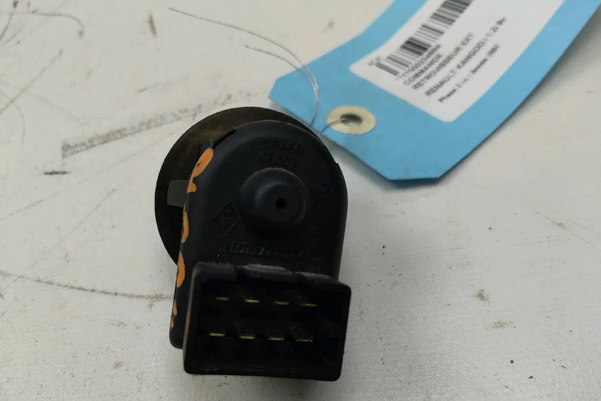 Commande rétroviseurs extérieures électriques Renault KANGOO Express (FC0-1_) 1.2 (fc01, fc0a, fc0f) (1997) occasion