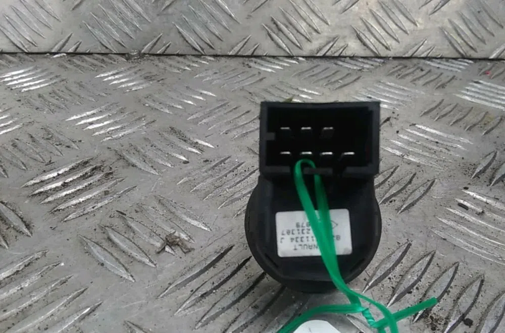 Commande rétroviseurs extérieures électriques Renault SCÉNIC I Monospace (JA0-1_, FA0_) 1.9 dci (ja05, ja1f) (1999-2003)