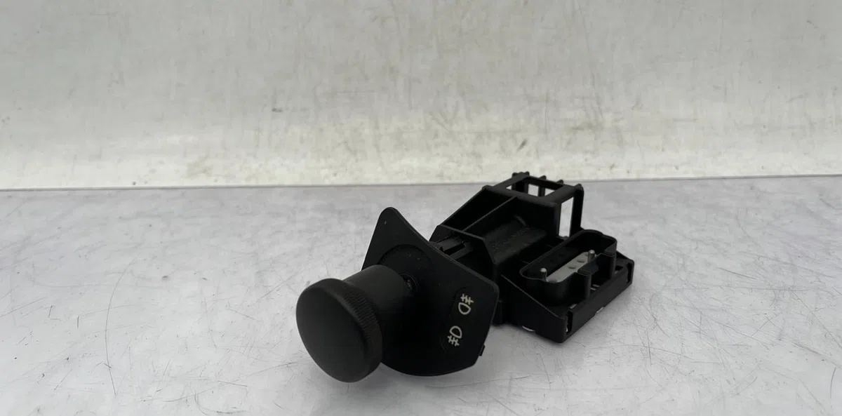 Commande toit ouvrant BMW SERIE 3 E36 COMPACT occasion — photo 2
