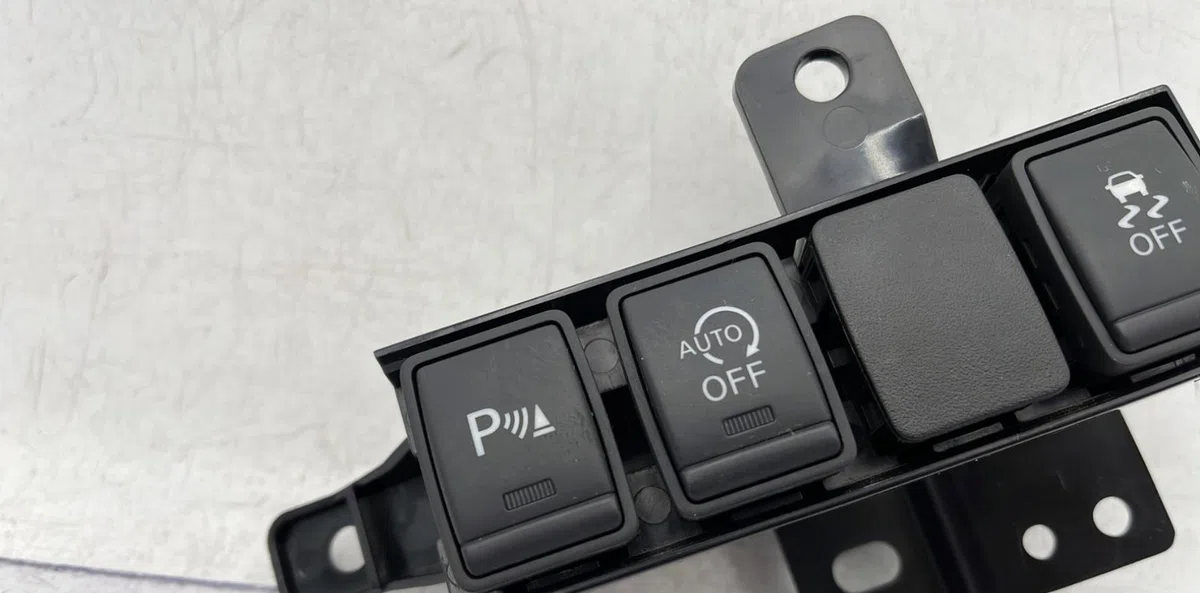 Commande toit ouvrant NISSAN QASHQAI 2 PHASE 1 occasion — photo 3
