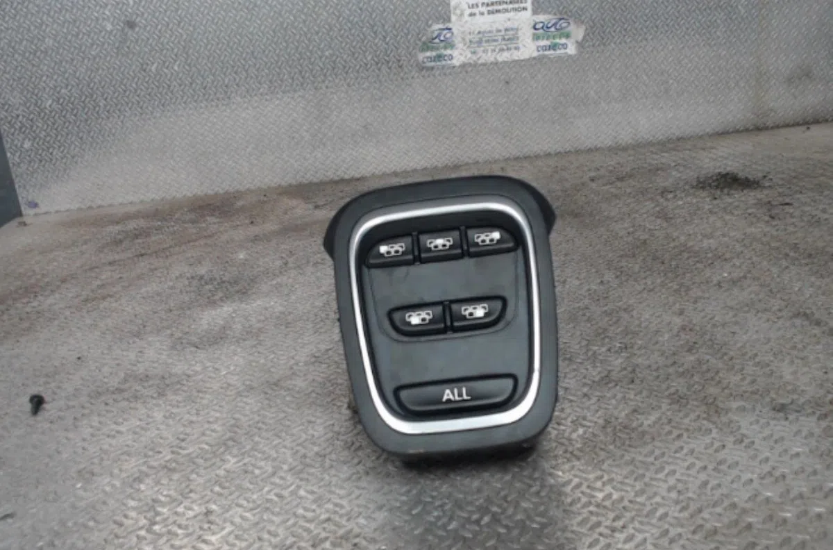 Commande toit ouvrant RENAULT ESPACE 5  ESPACE 5 occasion — photo 2