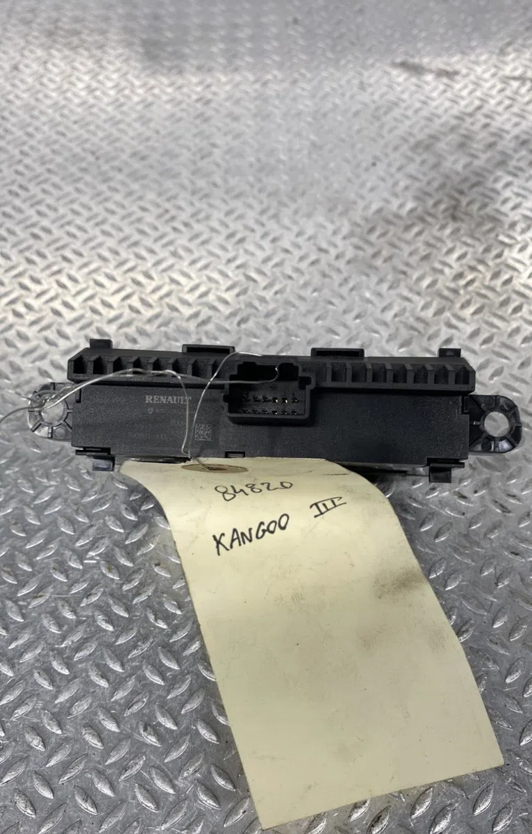 Commande toit ouvrant RENAULT KANGOO 3  KANGOO 3 occasion — photo 3