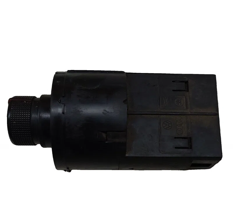 COMMODO CLIGNOTANT SEAT CORDOBA II 6L1941531AD