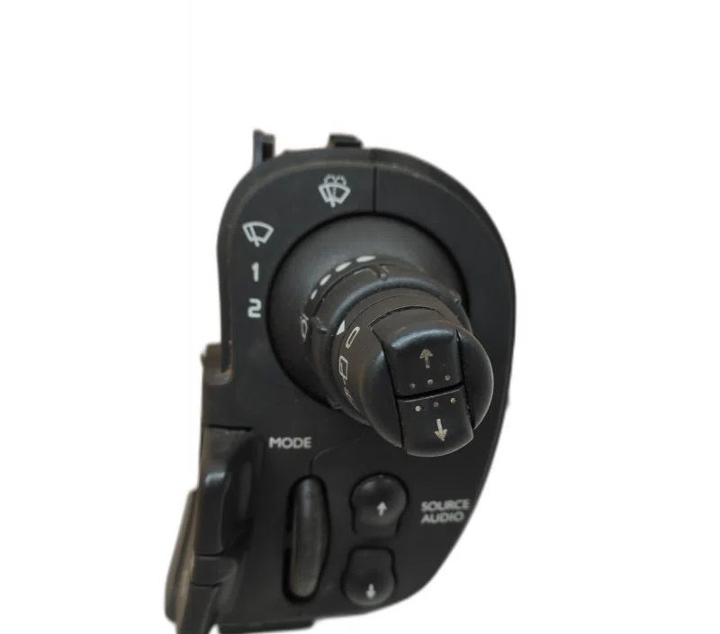 COMMODO ESSUIE GLACE RENAULT MODUS I 7701060097