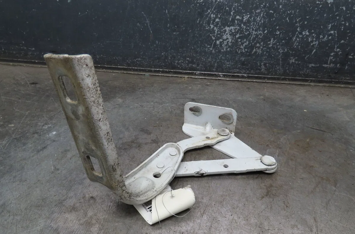 Compas d capot Renault MASTER II Camionnette (FD) 2.5 dci 100 (fd0u, fd0v) (2003) occasion