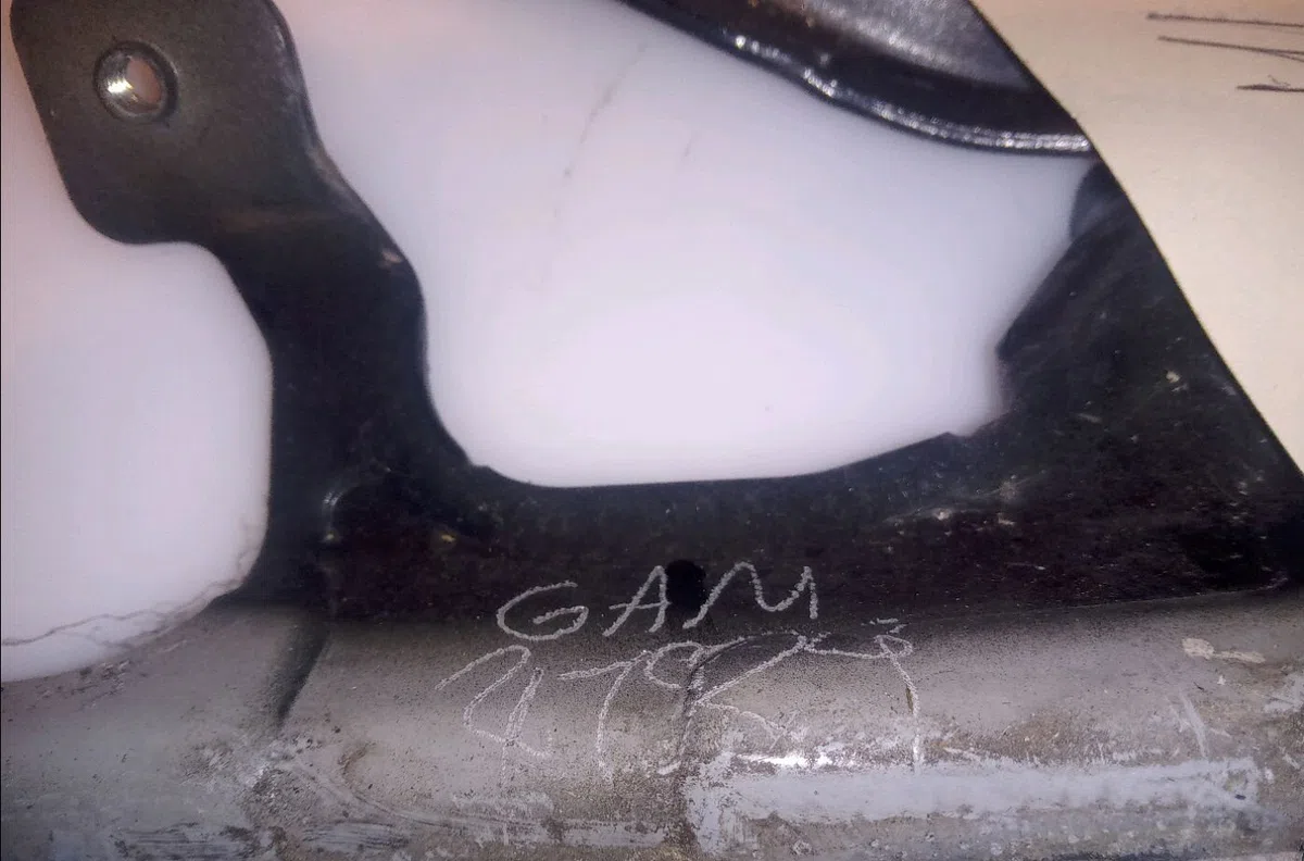 Compas d capot Volvo C30 (533) D2 (2010-2012) occasion