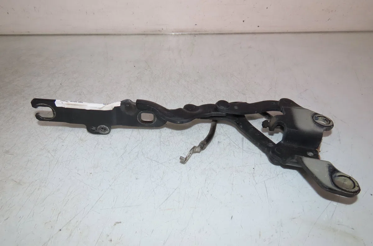 Compas g capot Bmw 3 (E90) 320 d (2004-2011) occasion — photo 2