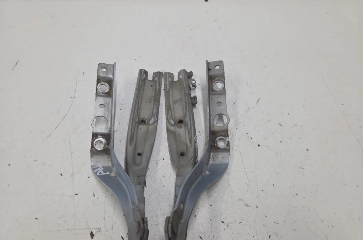 Compas g capot PEUGEOT 407 PHASE 1 occasion