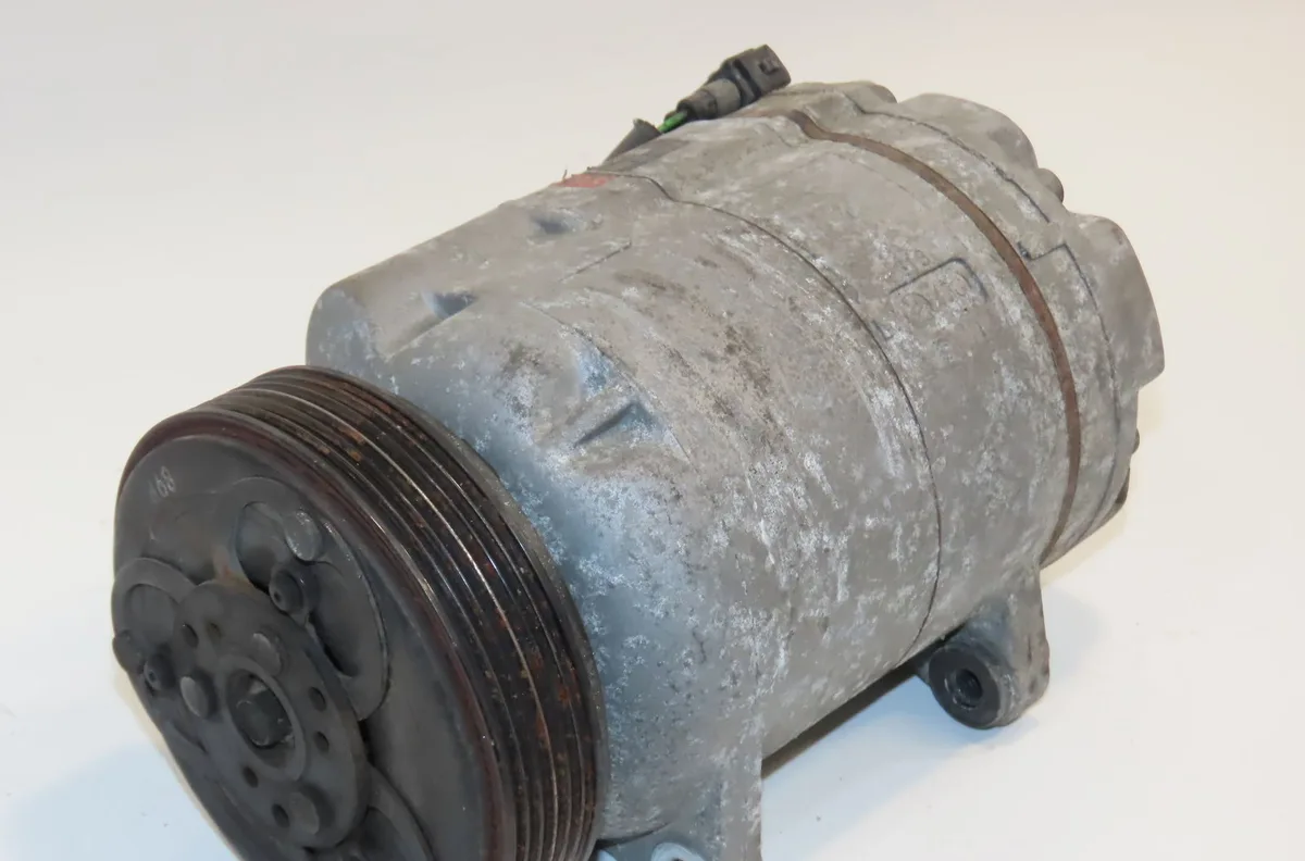 Compresseur air conditionne Audi A3 (8L1) 1.6 (1996-2003) occasion