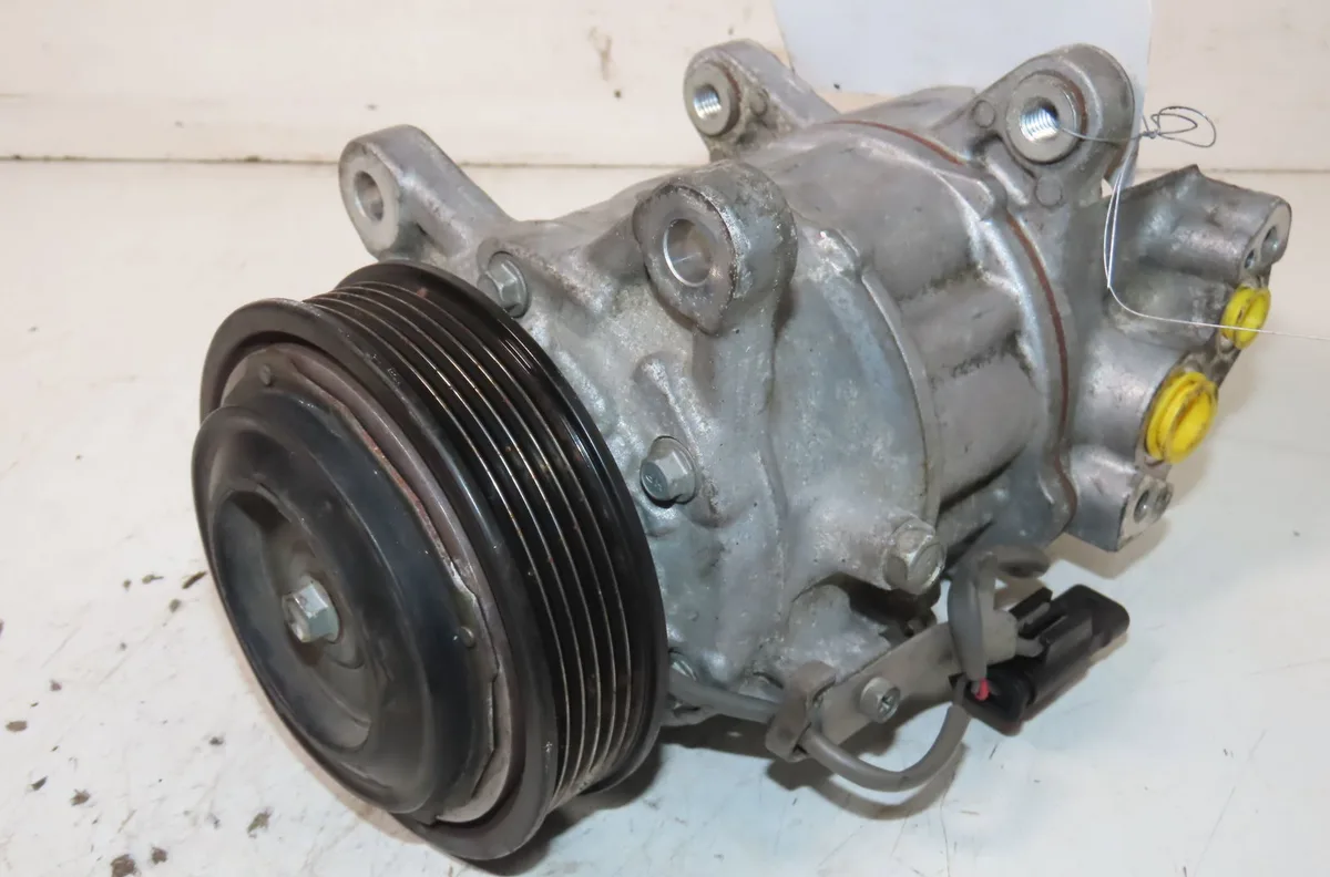 Compresseur air conditionne Bmw 1 (F20) 116 i (2015-2019) occasion