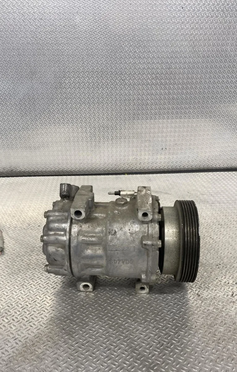 Compresseur air conditionne DACIA LOGAN MCV 1 LOGAN MCV 1 PHASE 1 BREAK occasion