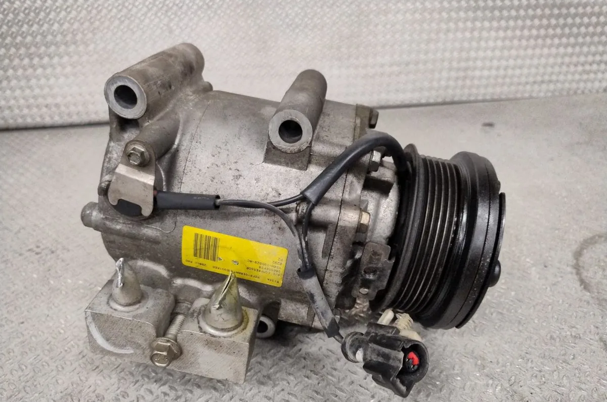 Compresseur air conditionne Ford FIESTA V (JH_, JD_) 1.4 16v (2001-2008) 5 portes occasion