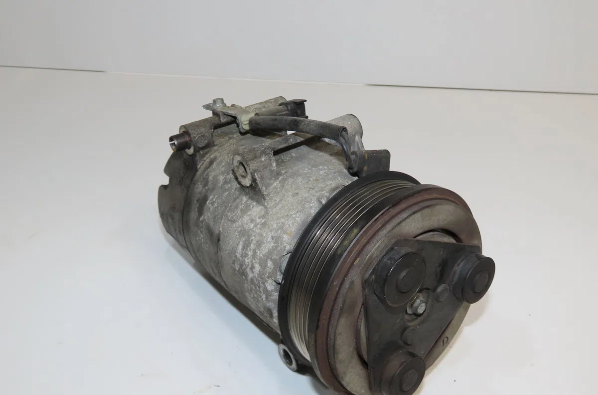 Compresseur air conditionne Ford FOCUS C-MAX (DM2) 2.0 tdci (2003-2007) occasion