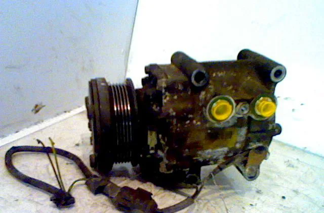 Compresseur air conditionne FORD FOCUS I 2000 occasion