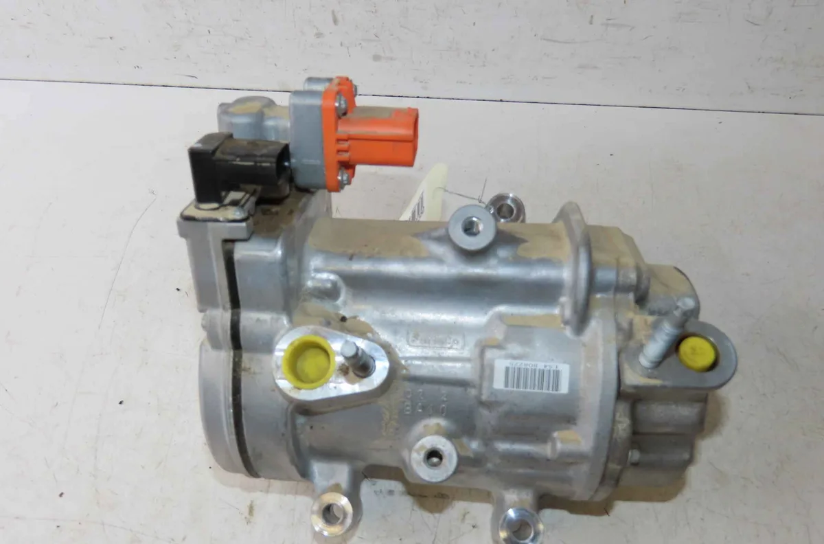 Compresseur air conditionne FORD KUGA III occasion
