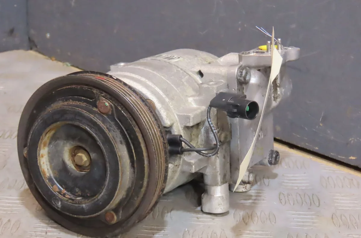 Compresseur air conditionne Hyundai COUPE II (GK) 2.0 (2002-2009) occasion