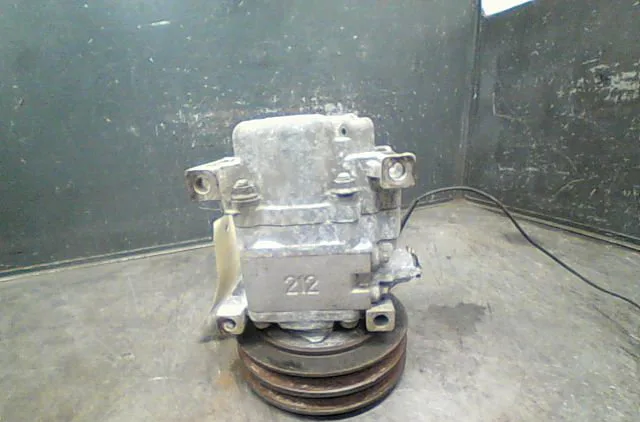 Compresseur air conditionne MAZDA PREMACY Phase 1 07-1999--06-2005 occasion