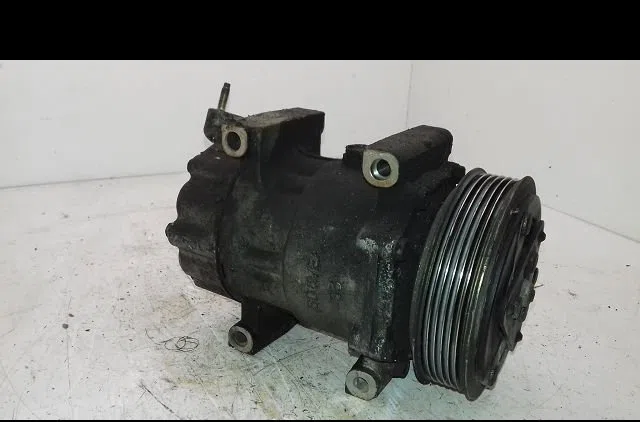 Compresseur air conditionne Peugeot 206 CC (2D) 2.0 s16 (2000-2007) occasion — photo 2