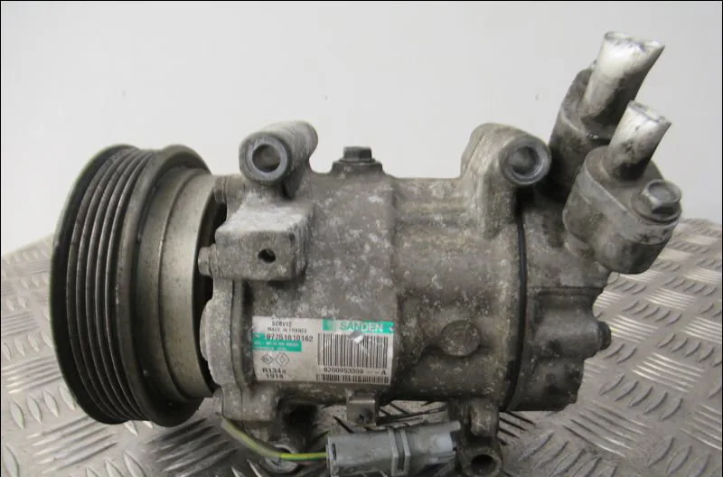 Compresseur air conditionne Renault CLIO III (BR0-1, CR0-1) 1.5 dci (2010-2014) 3 portes occasion