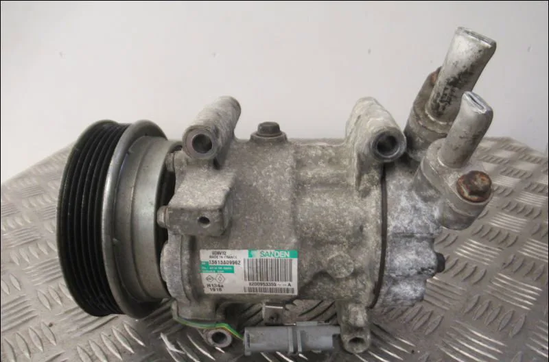 Compresseur air conditionne Renault CLIO III (BR0-1, CR0-1) 1.5 dci (c-br0g, c-br1g) (2005-2012) 5 portes occasion