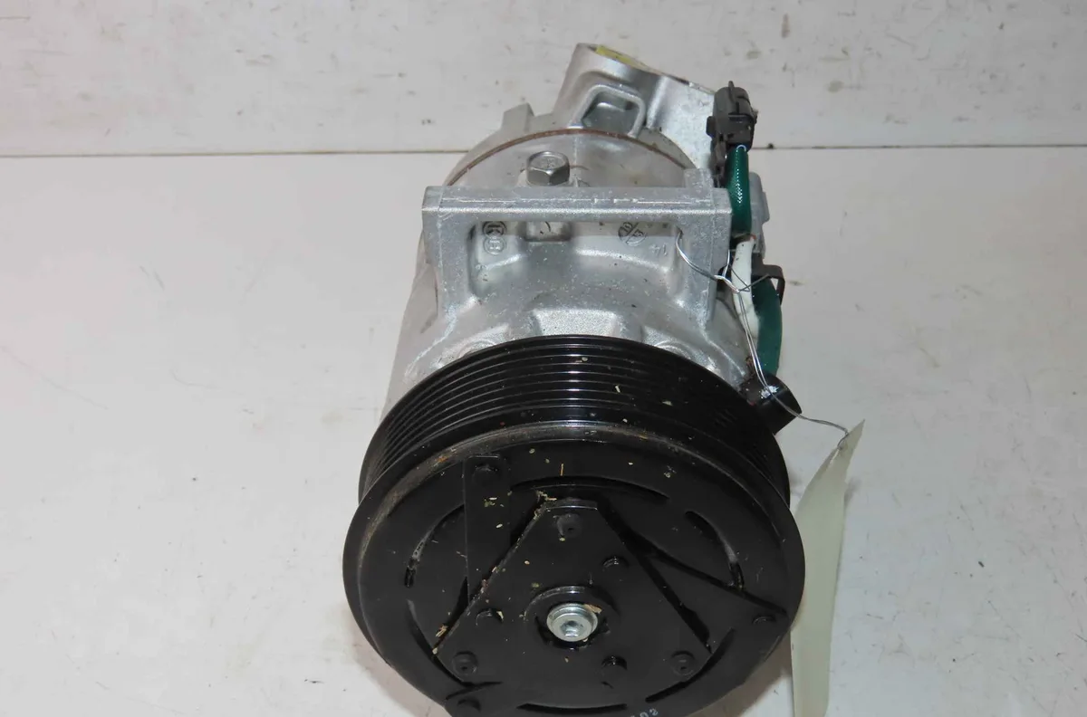 Compresseur air conditionne RENAULT CLIO V occasion