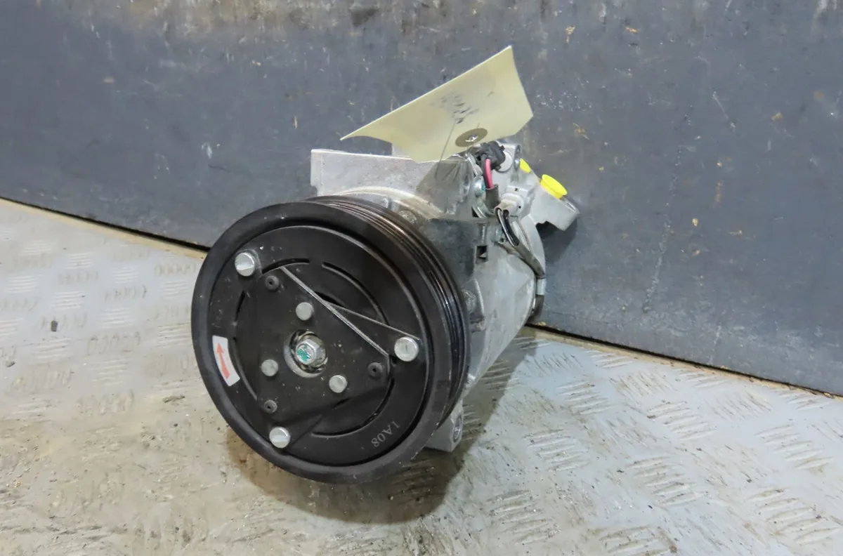 Compresseur air conditionne Renault LAGUNA III (BT0-1) 1.5 dci (bt00, bt0a, bt0t, bt1j) (2007-2015) 5 portes occasion
