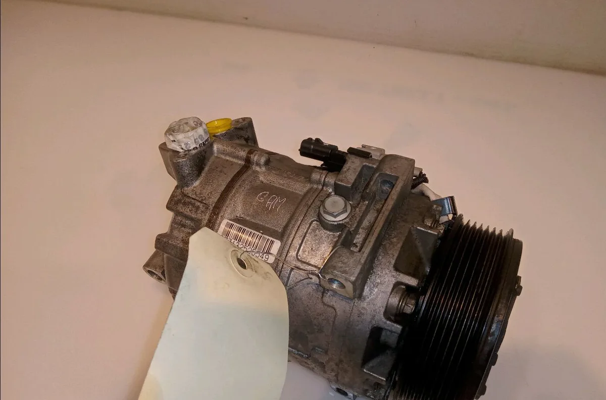 Compresseur air conditionne Renault LAGUNA III (BT0-1) 2.0 dci gt (bt11, bt1e, bt1n) (2008-2015) occasion