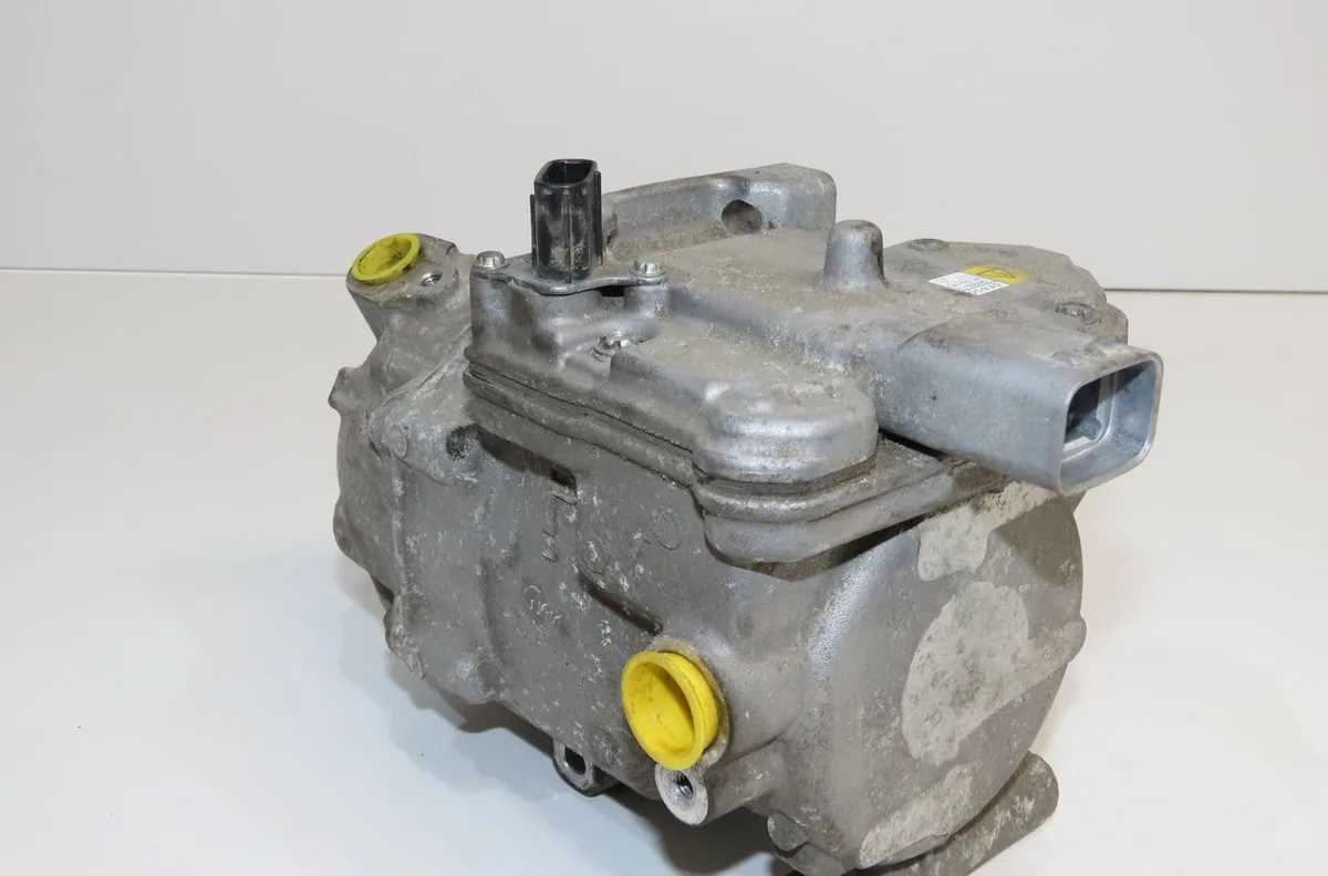 Compresseur air conditionne Toyota AURIS Break (_E18_) 1.8 hybrid (zwe186_) (2013-2018) occasion
