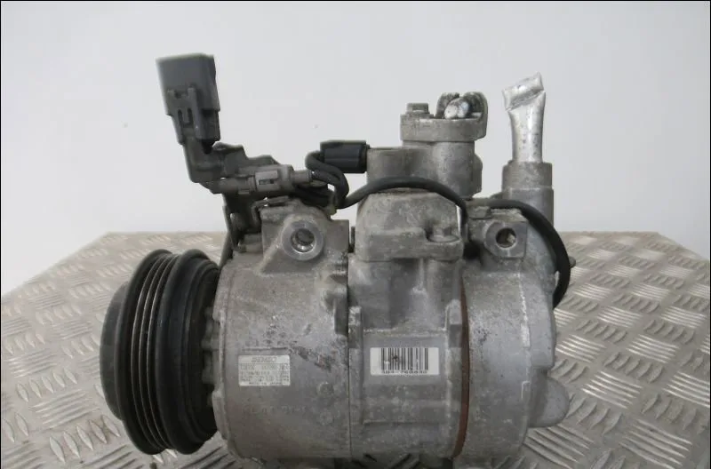 Compresseur air conditionne Toyota IQ (_J1_) 1.0 (kgj10_) (2009-2015) occasion