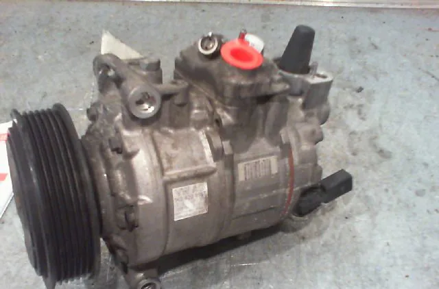 Compresseur air conditionne VOLKSWAGEN GOLF V Phase 1 11-2003--10-2008 occasion